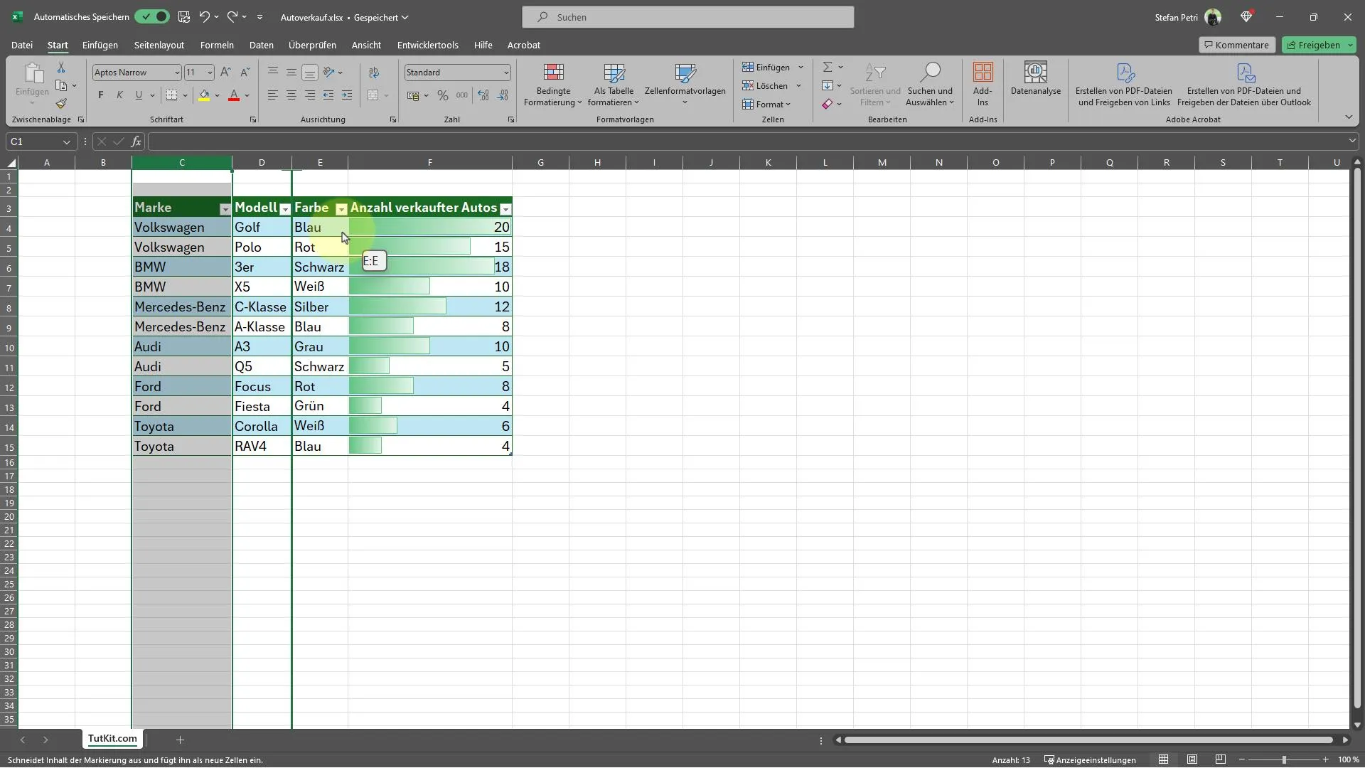 V programu Excel premaknite stolpce in vrstice z držanjem tipke Shift.