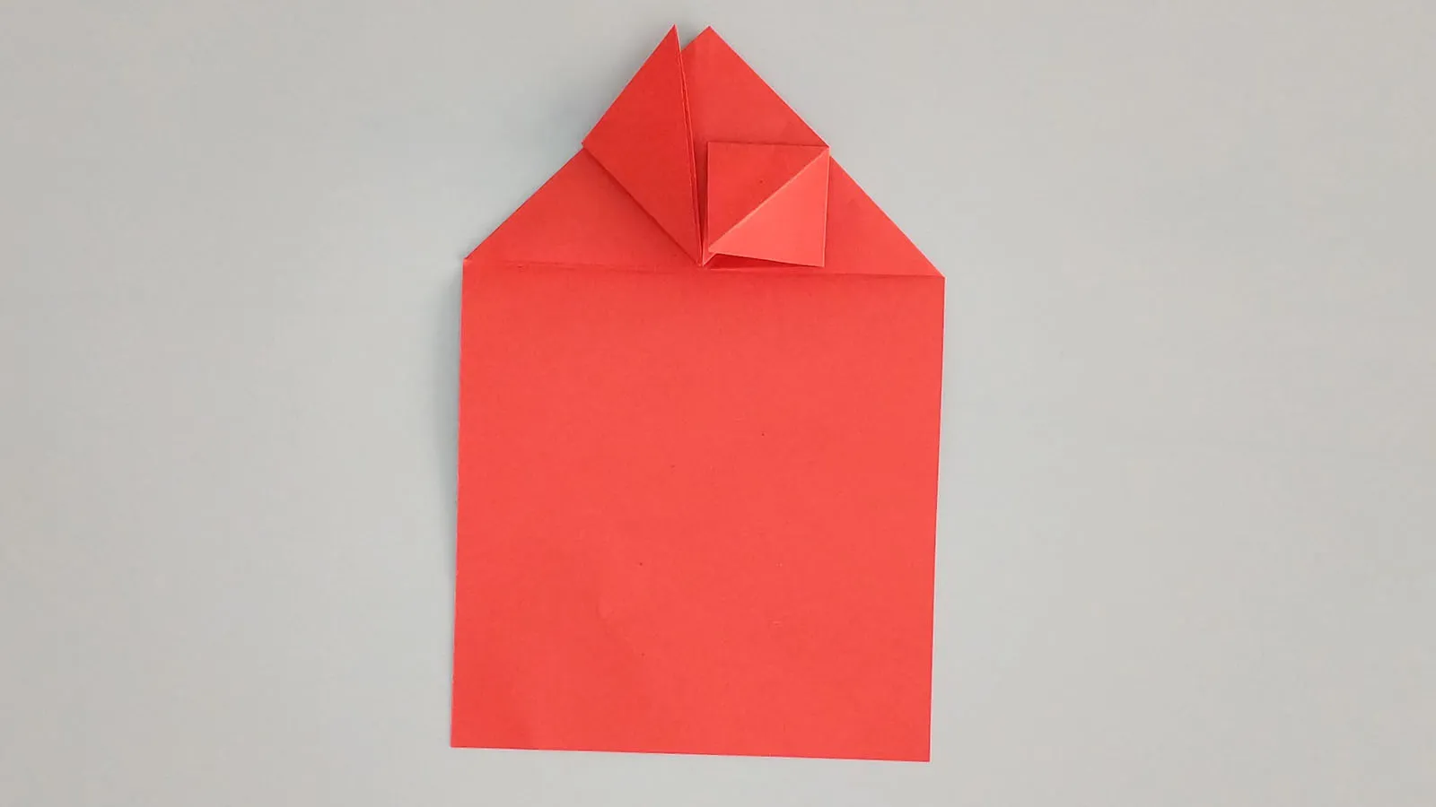 Kağıttan origami kalp katlama adım 13