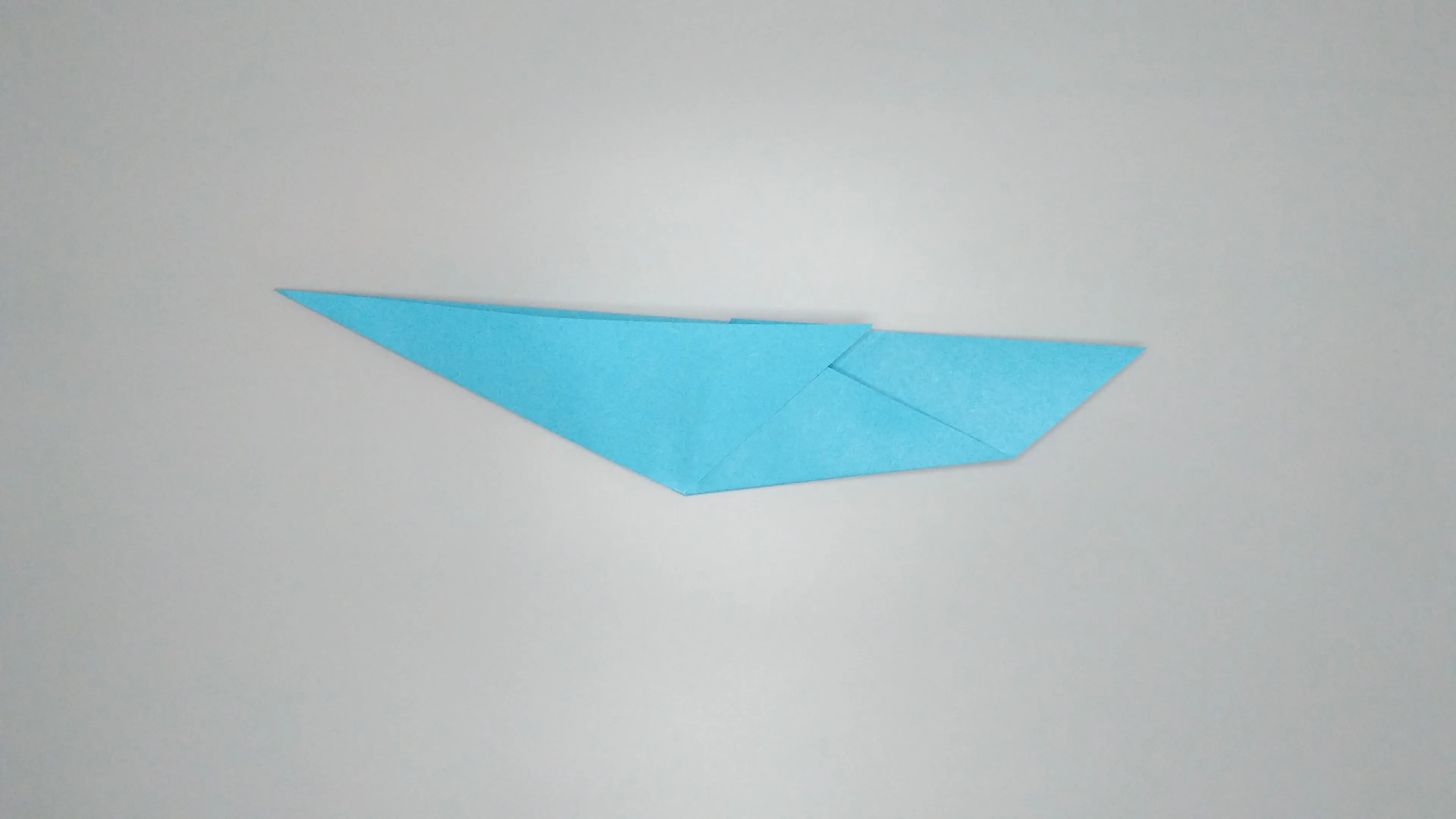 Instrucciones con fotos para doblar un cisne de origami. Paso № 12-3