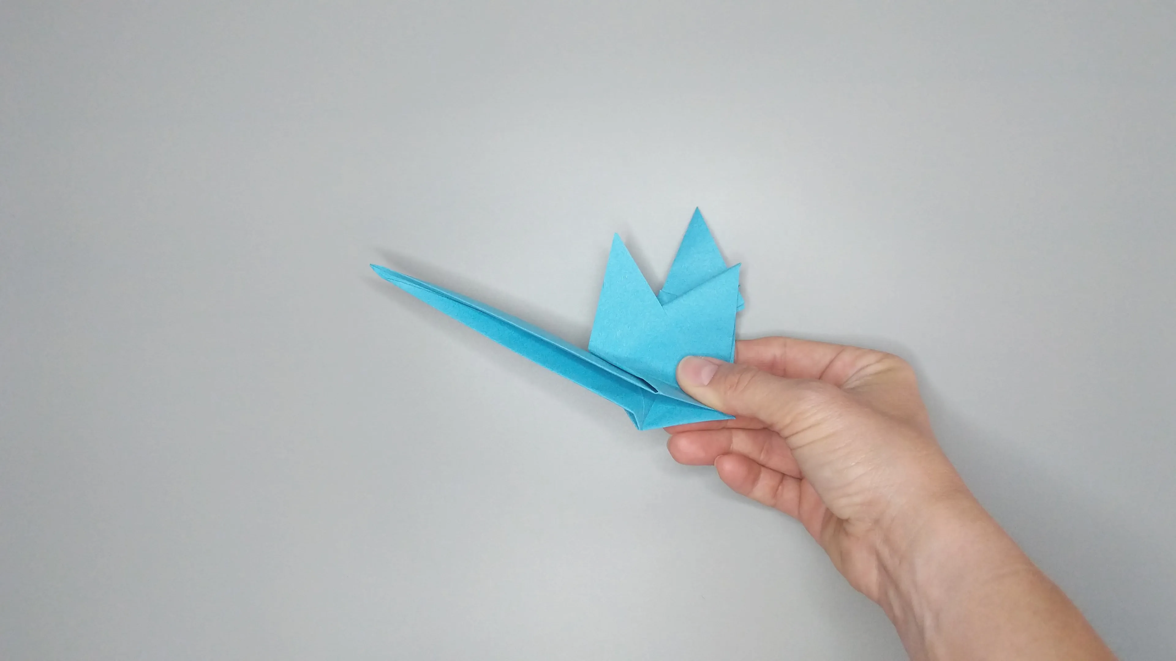 Instrucciones con fotos para doblar un cisne de origami. Paso № 40