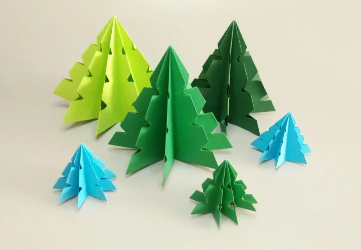 Origami Kalėdų eglutės lankstymas - paprastos instrukcijos 🎄