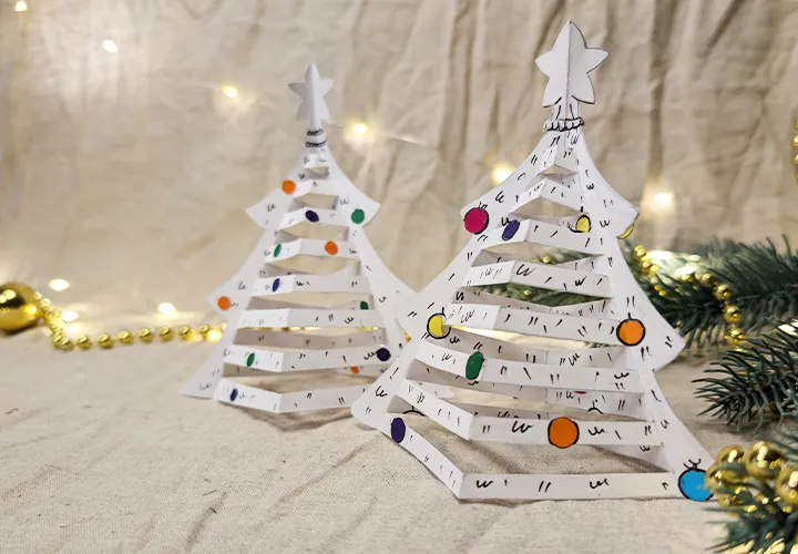 Albero di Natale in 3D di carta: un lavoretto natalizio con i bambini