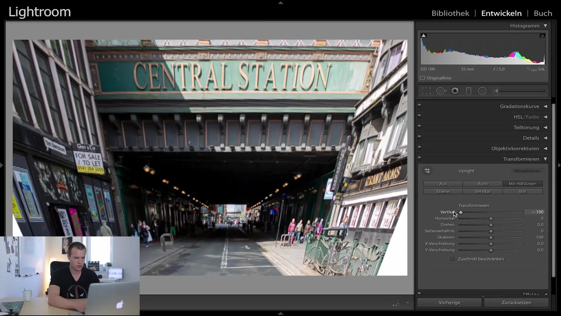 Professional image editing with the Transform dialog in Lightroom