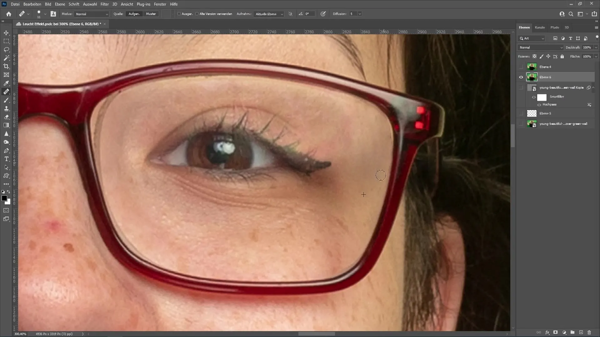 Effective removal of glasses reflections in Photoshop