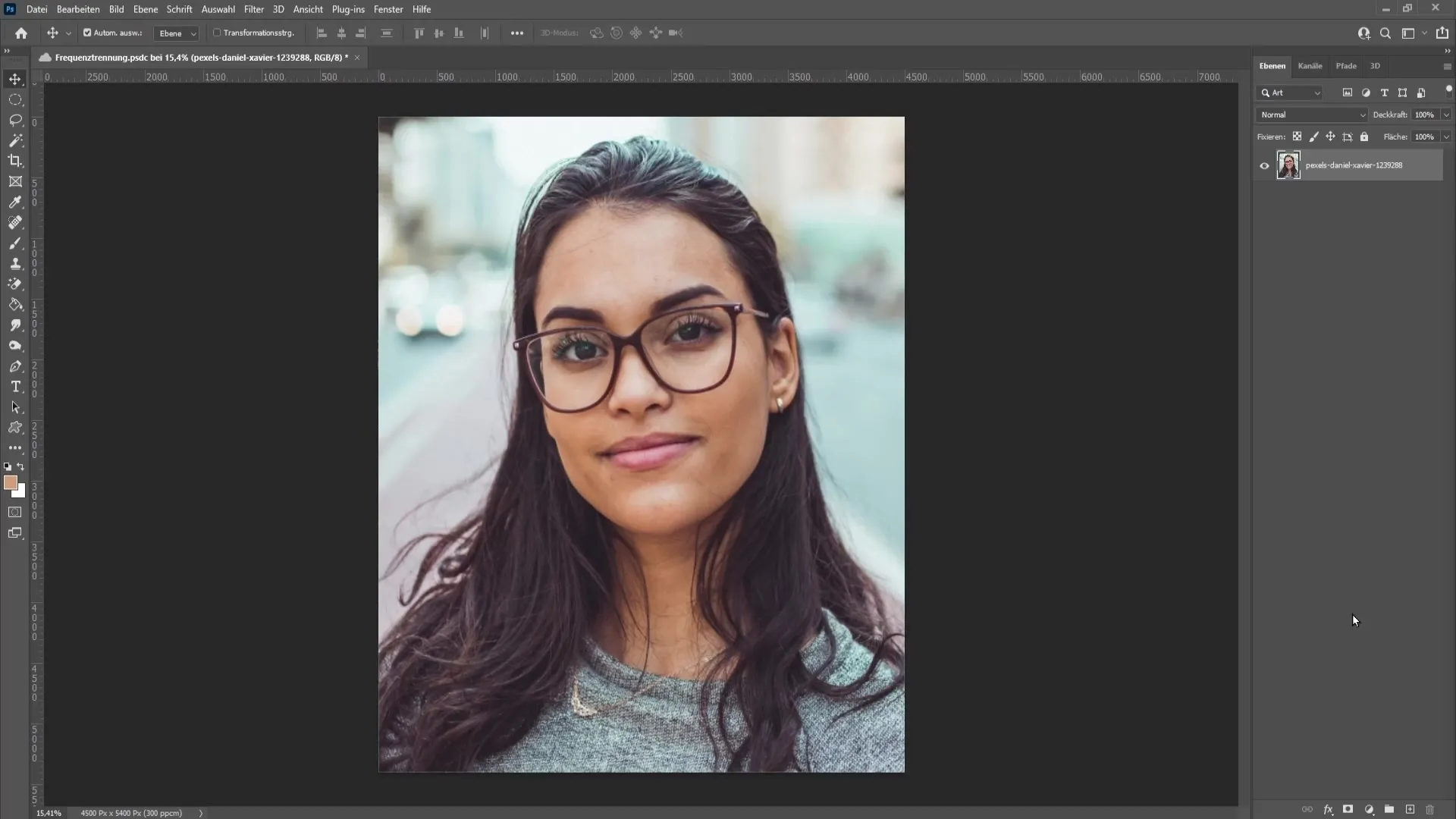 Pemisahan frekuensi di Photoshop: Diimplementasikan secara efektif dan mudah