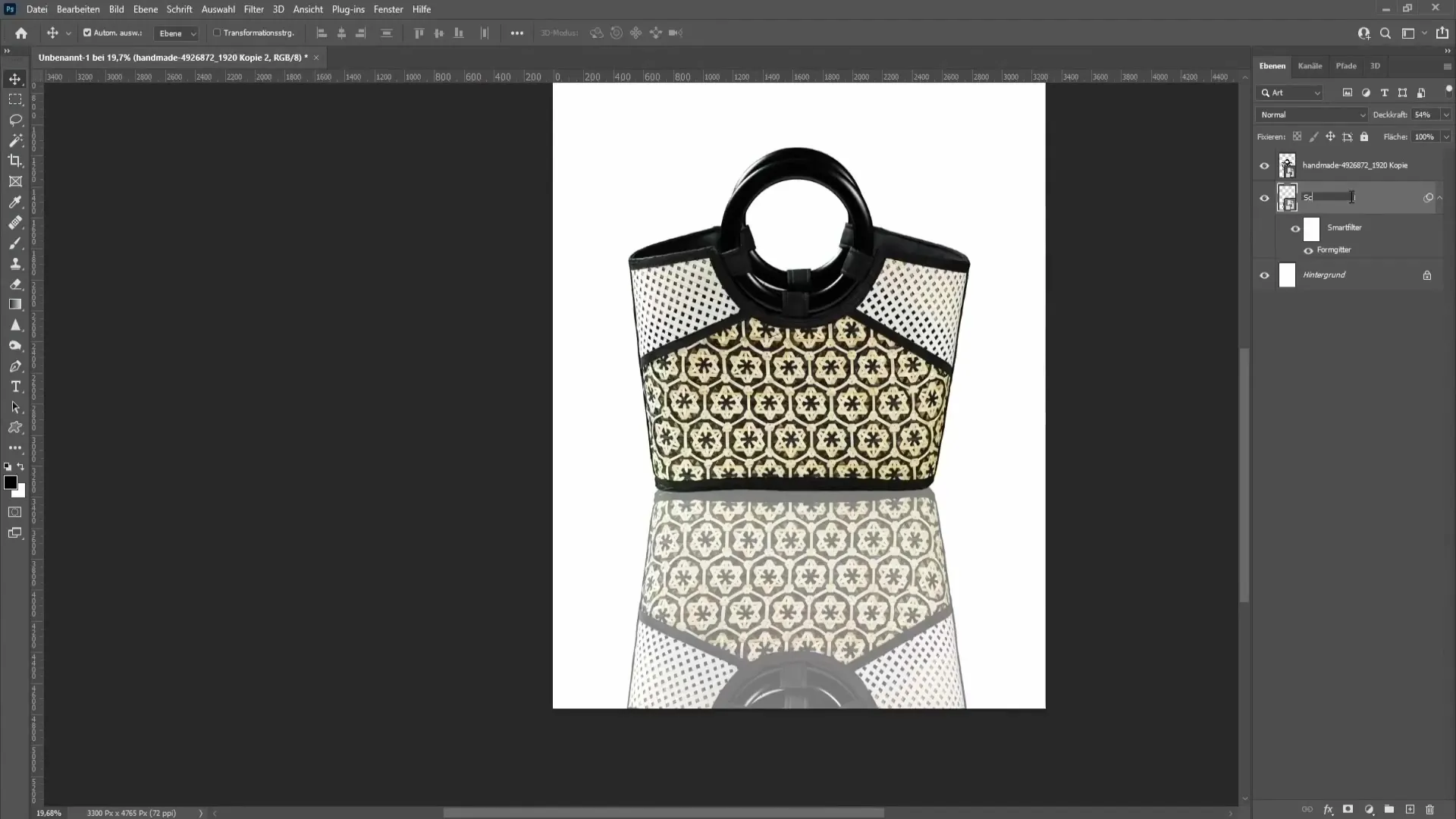 Membuat pantulan realistis di Photoshop