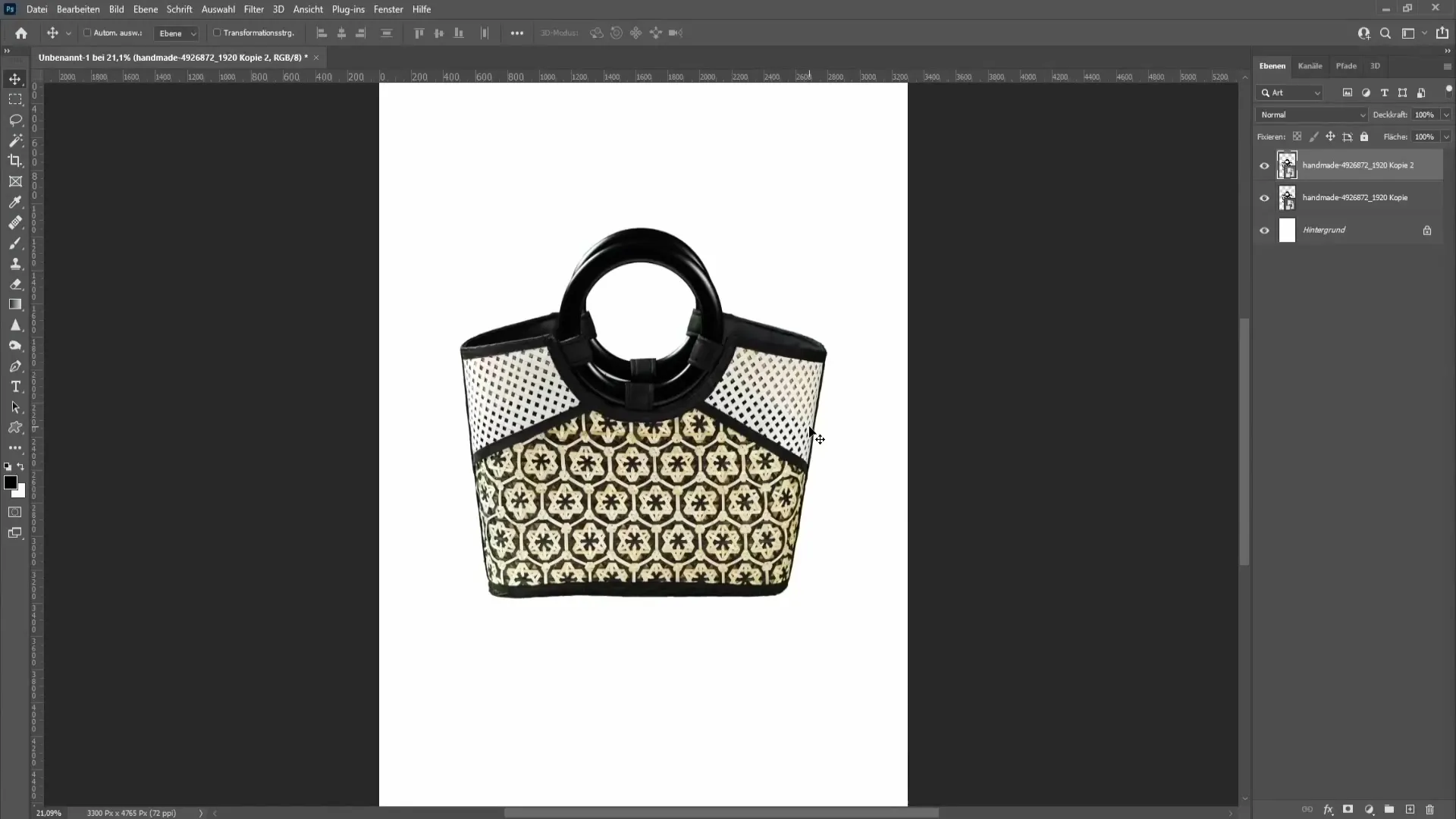 Membuat pantulan realistis di Photoshop