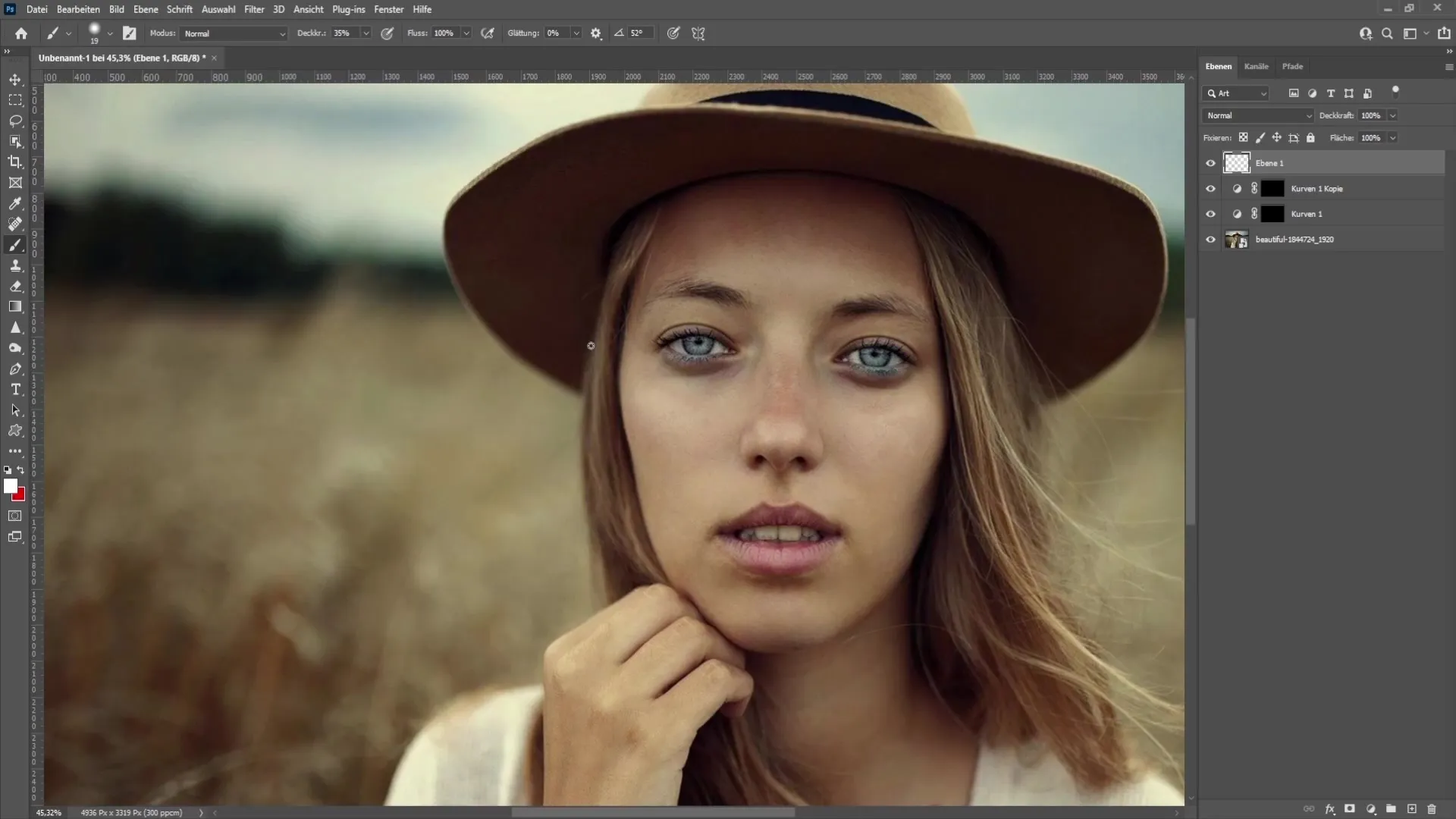 Brighten and recolor eyes effectively in Photoshop