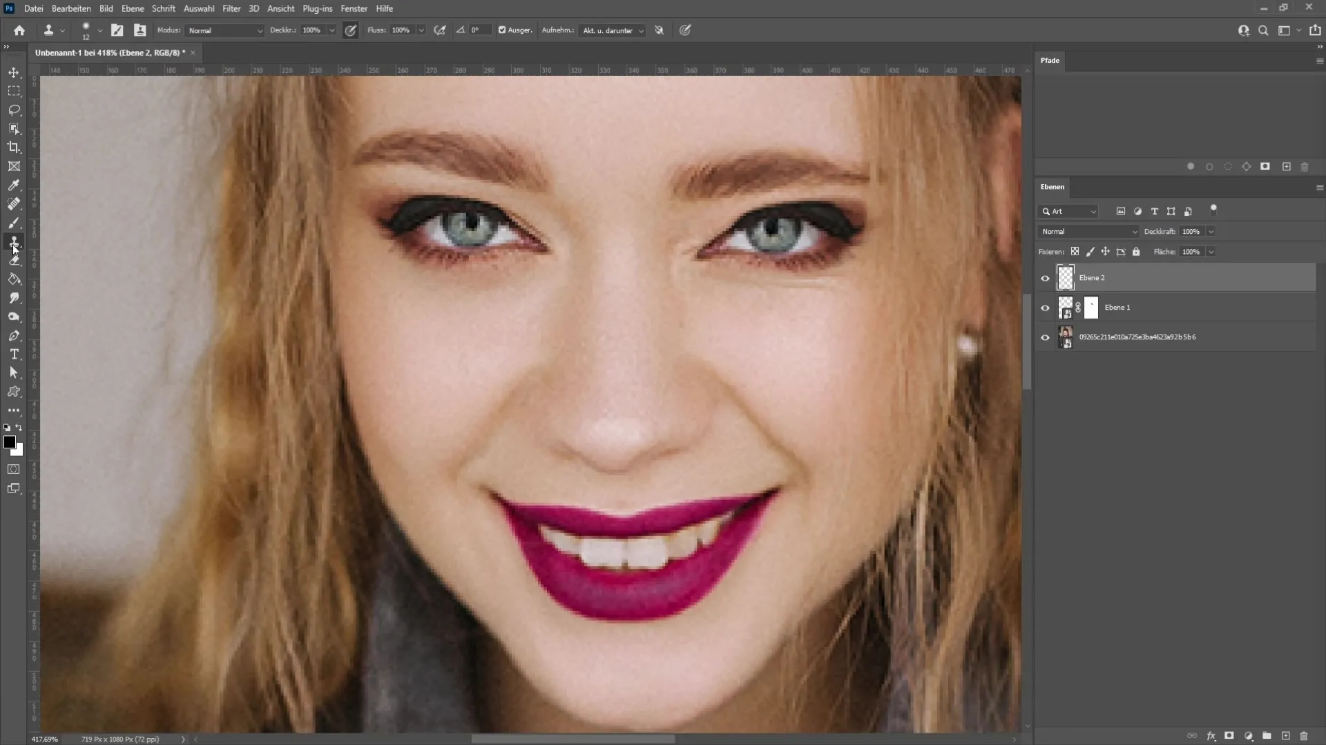 Realistic eye opening in Photoshop - step-by-step guide