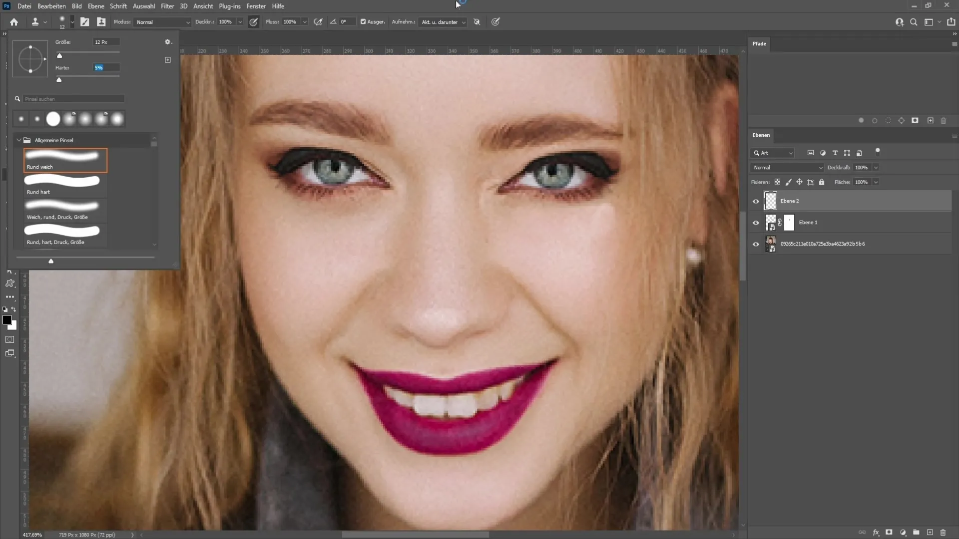 Realistic eye opening in Photoshop - Step-by-step guide