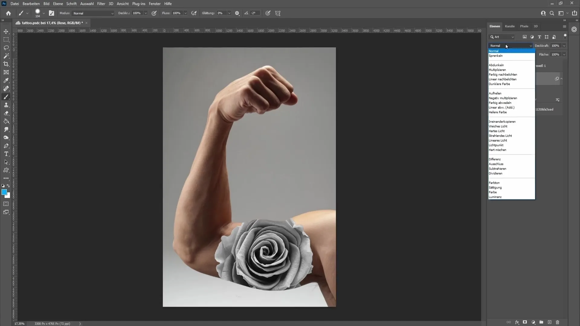 Membuat tato di Photoshop: Panduan langkah demi langkah untuk desain realistis