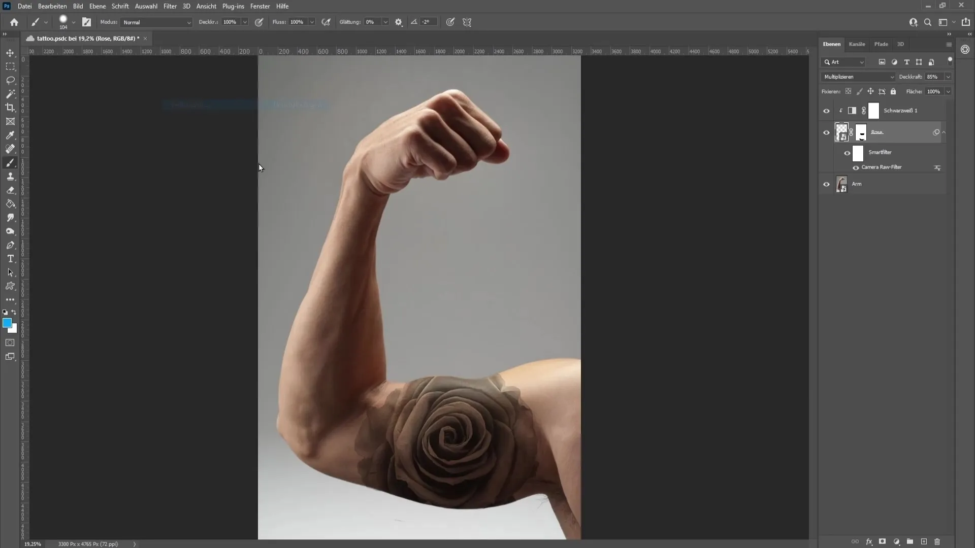 Membuat tato di Photoshop: Instruksi langkah demi langkah untuk desain realistis