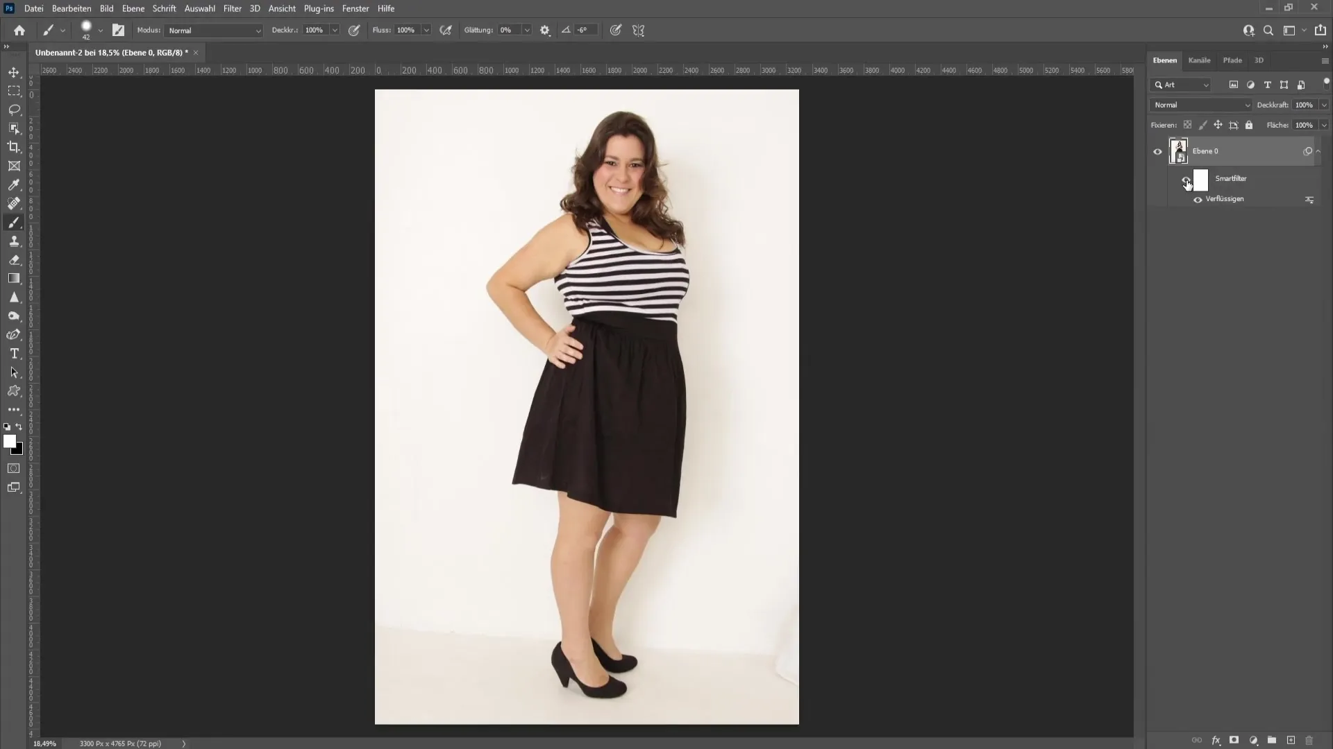 Rendere una persona più magra in Photoshop: Guida passo passo