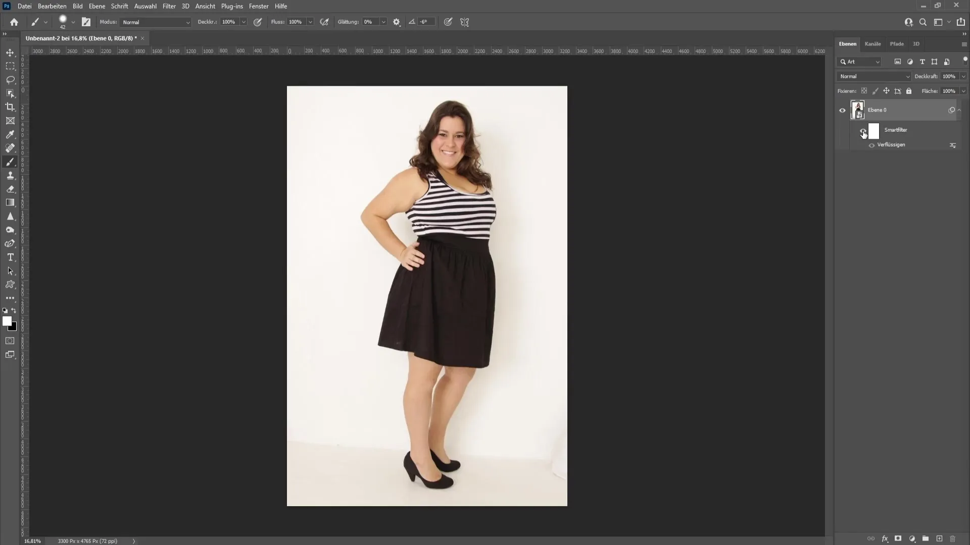 Membuat seseorang menjadi lebih kurus di Photoshop: Petunjuk langkah demi langkah