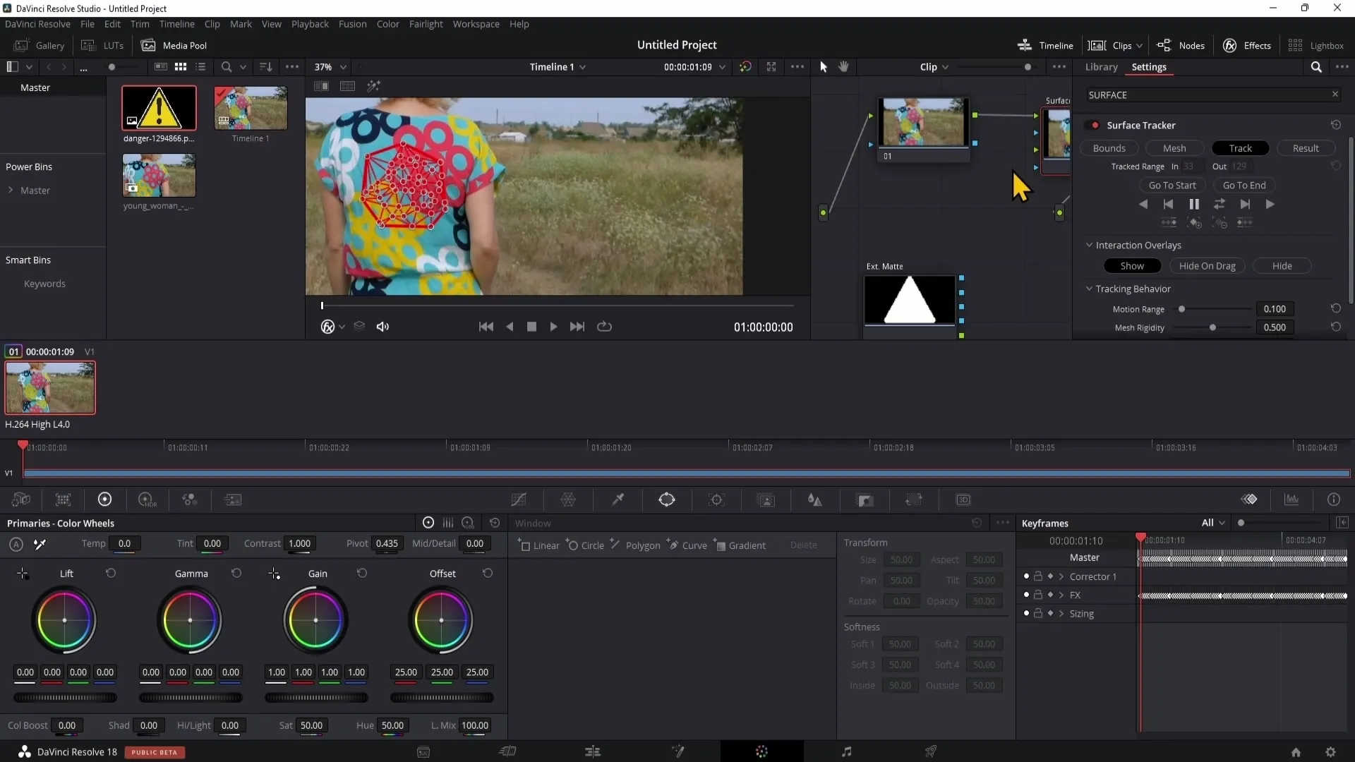 Mengintegrasikan secara mulus logo dengan Surface Tracker di DaVinci Resolve