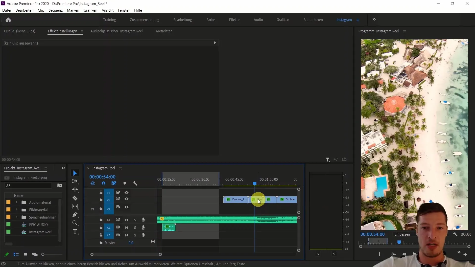 Mengedit video dengan Adobe Premiere Pro: Menambahkan bendera Meksiko dan menggunakan efek Track Matte