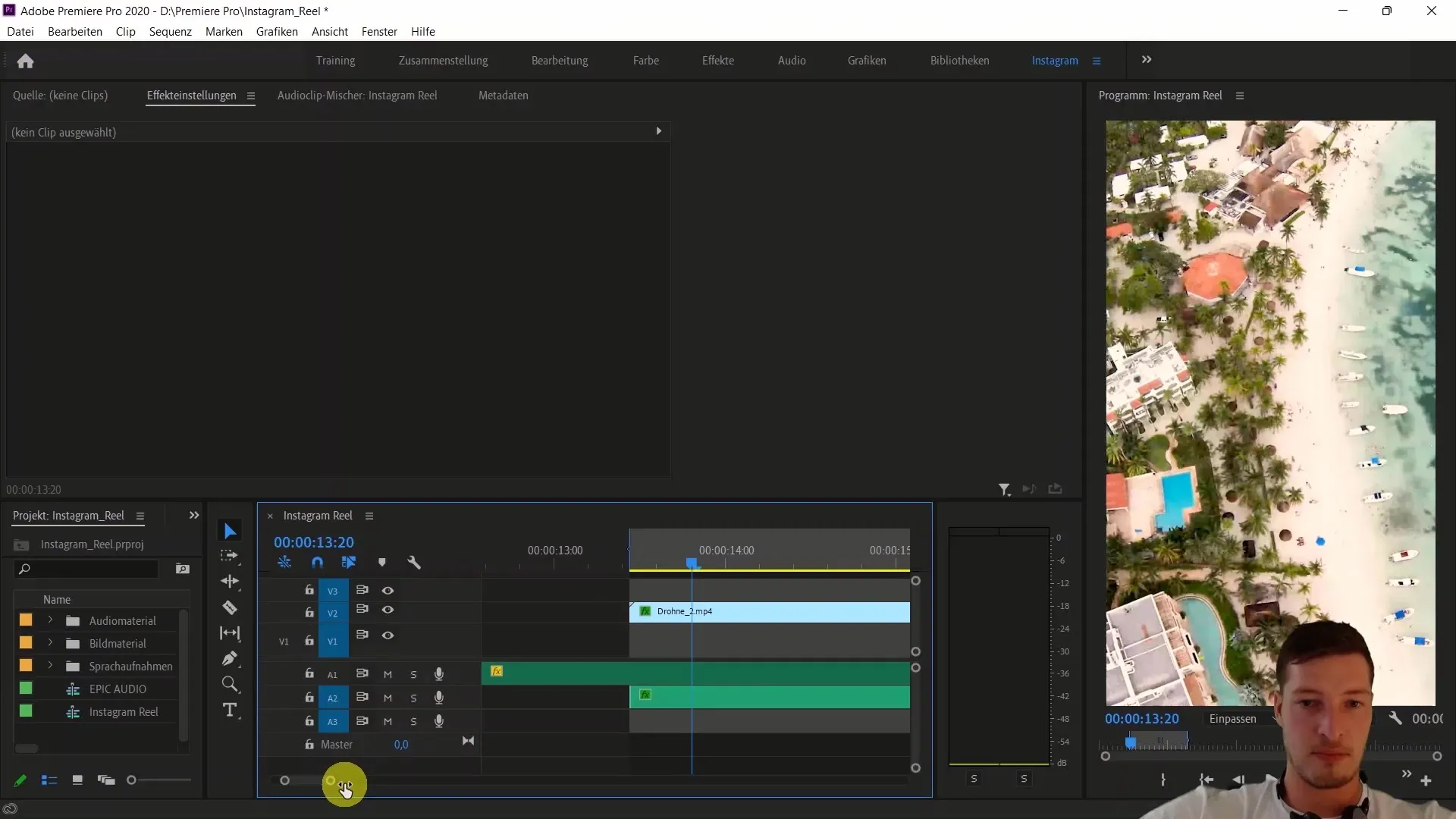 Mengedit video dengan Adobe Premiere Pro: Menyisipkan bendera Meksiko dan menggunakan efek Track Matte