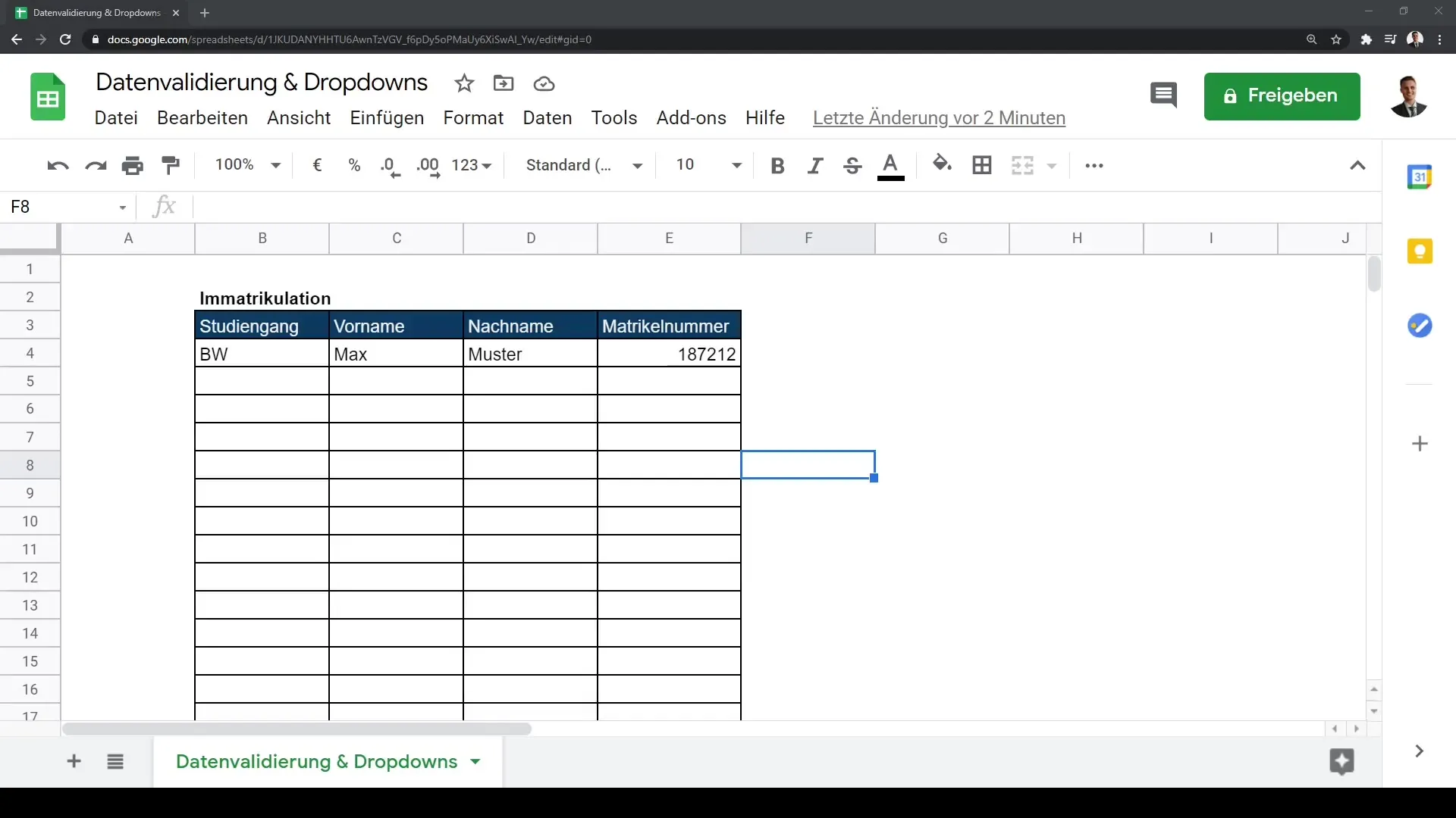 Validação de dados e menus suspensos no Google Sheets: Um guia passo-a-passo