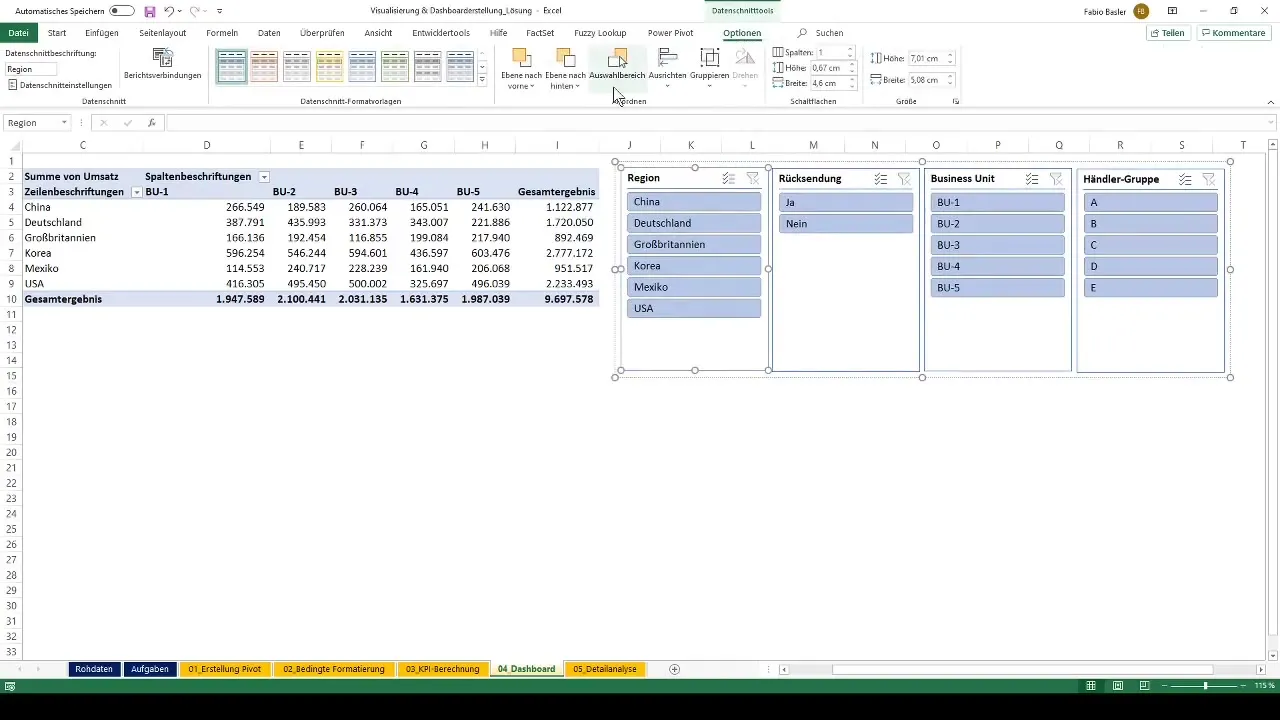 Visualização e criação de painéis de controlo com tabelas dinâmicas no Excel