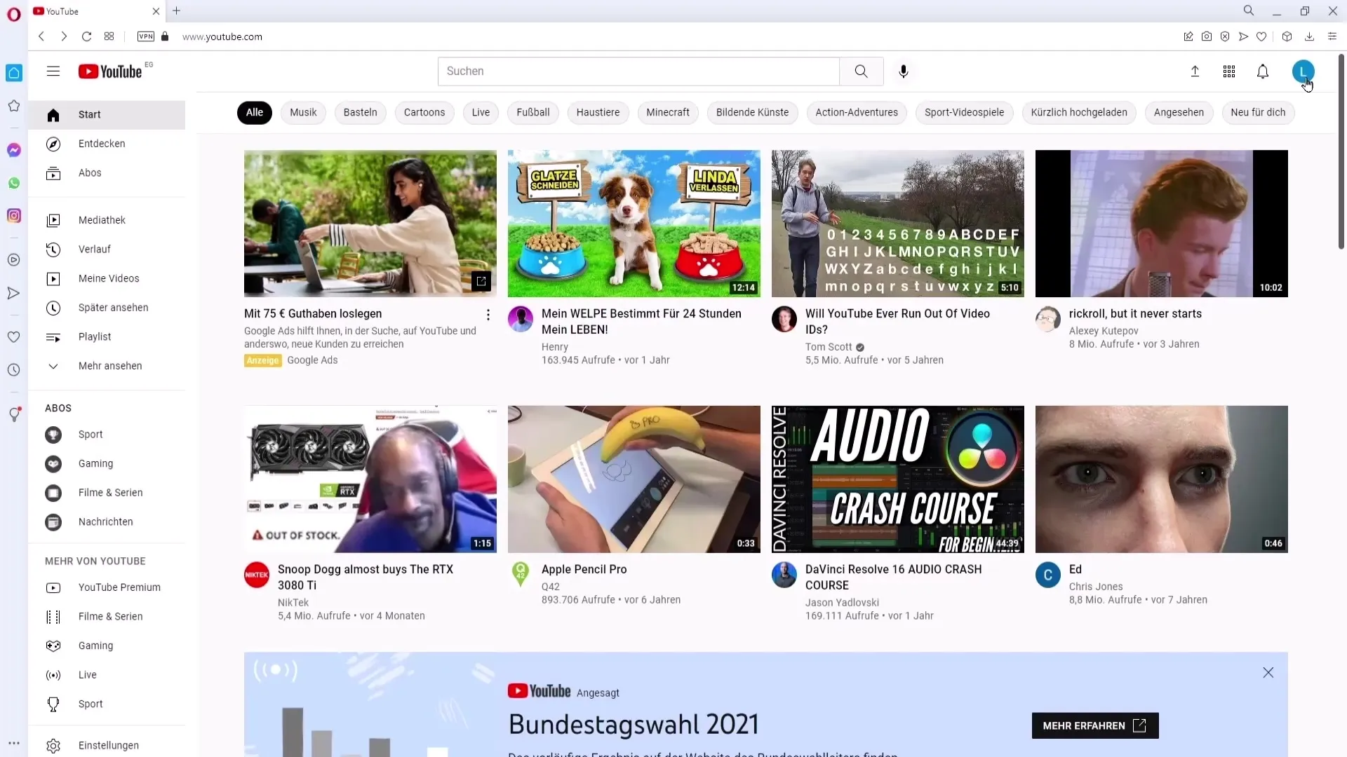 Melaporkan saluran YouTube atau video dengan efektif