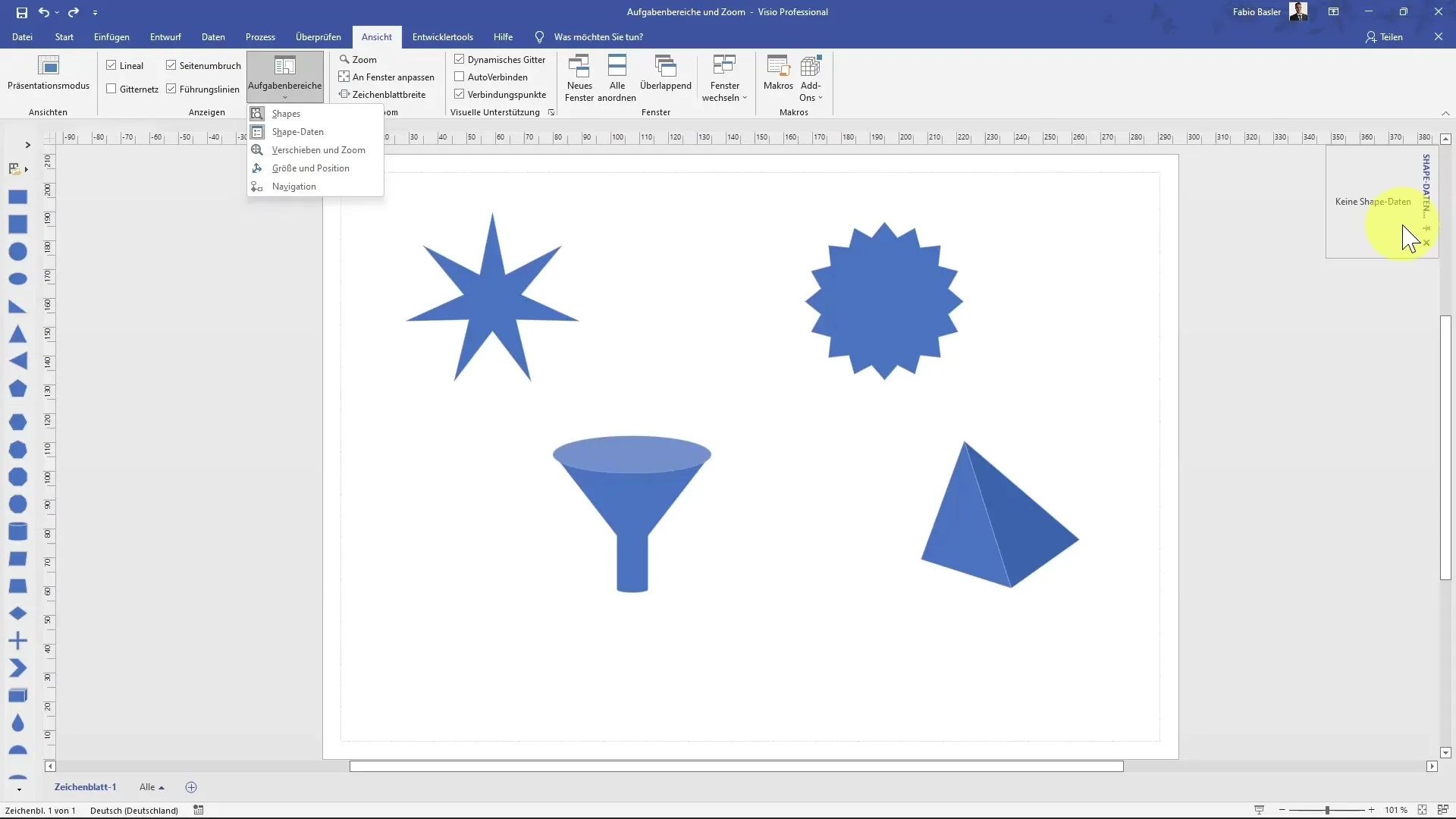 Optimally use MS Visio zoom and task areas