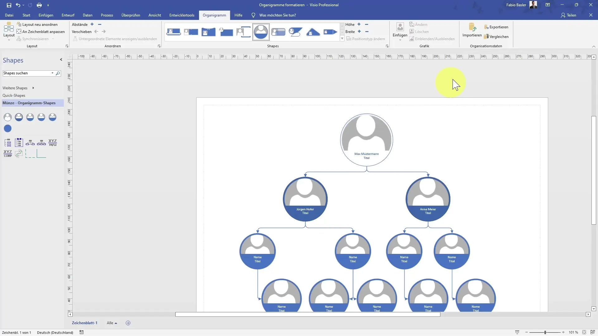 Create organizational charts efficiently in Visio through data import and export