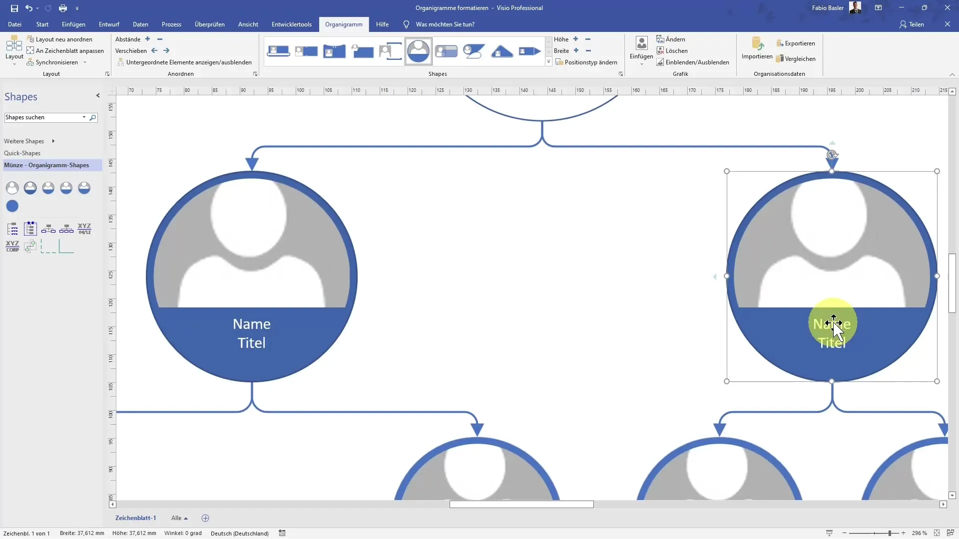 Efficiently create organizational charts in Visio through data import and export