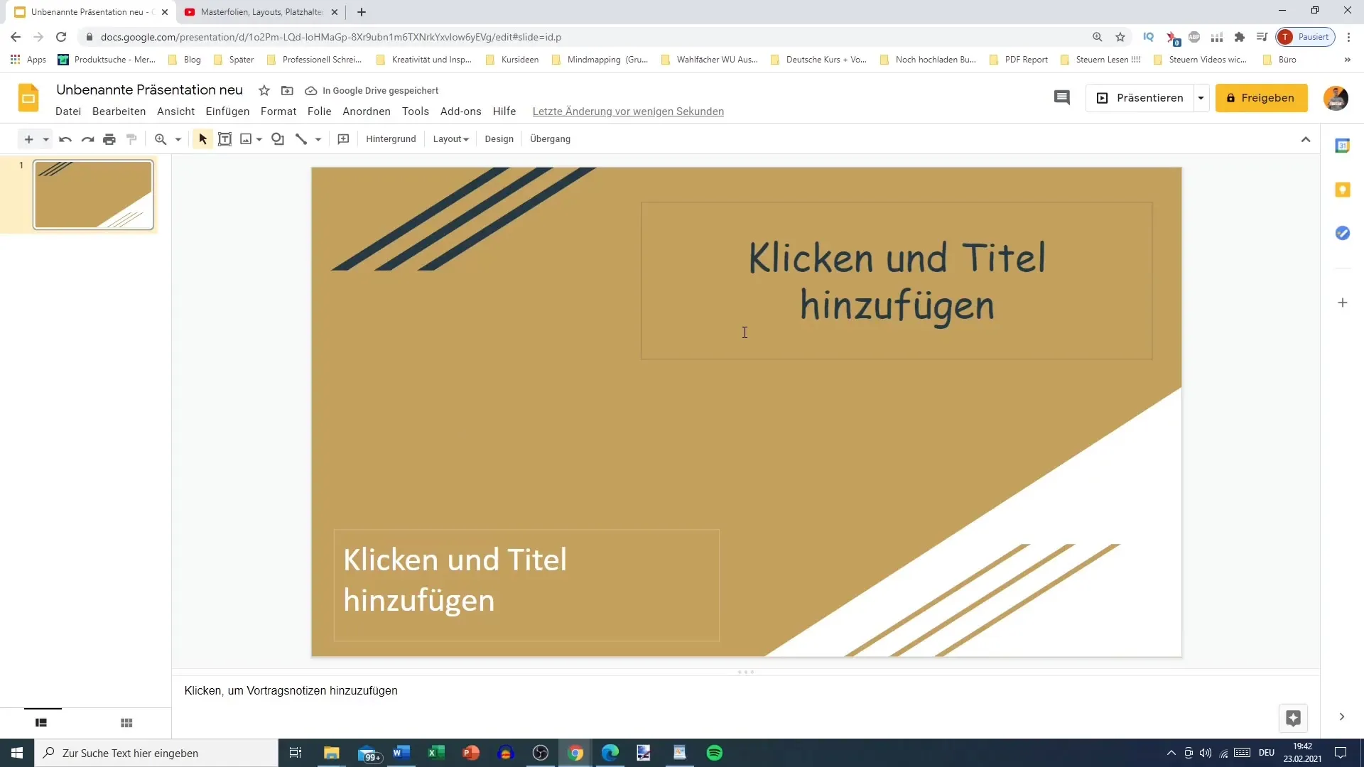 Mengedit master slide di Google Slides