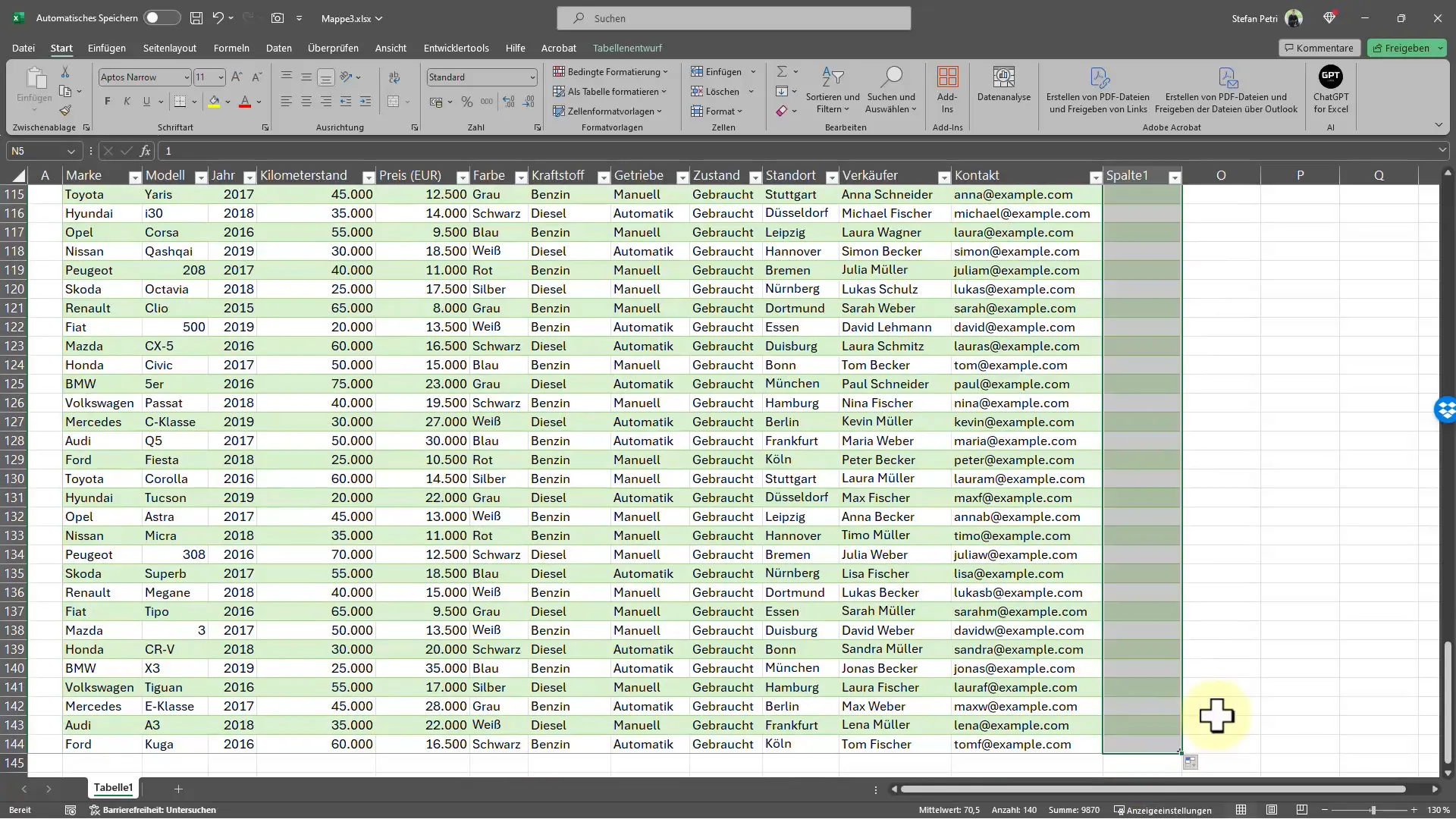 This is how you cleverly insert a blank line automatically after every second line in Excel